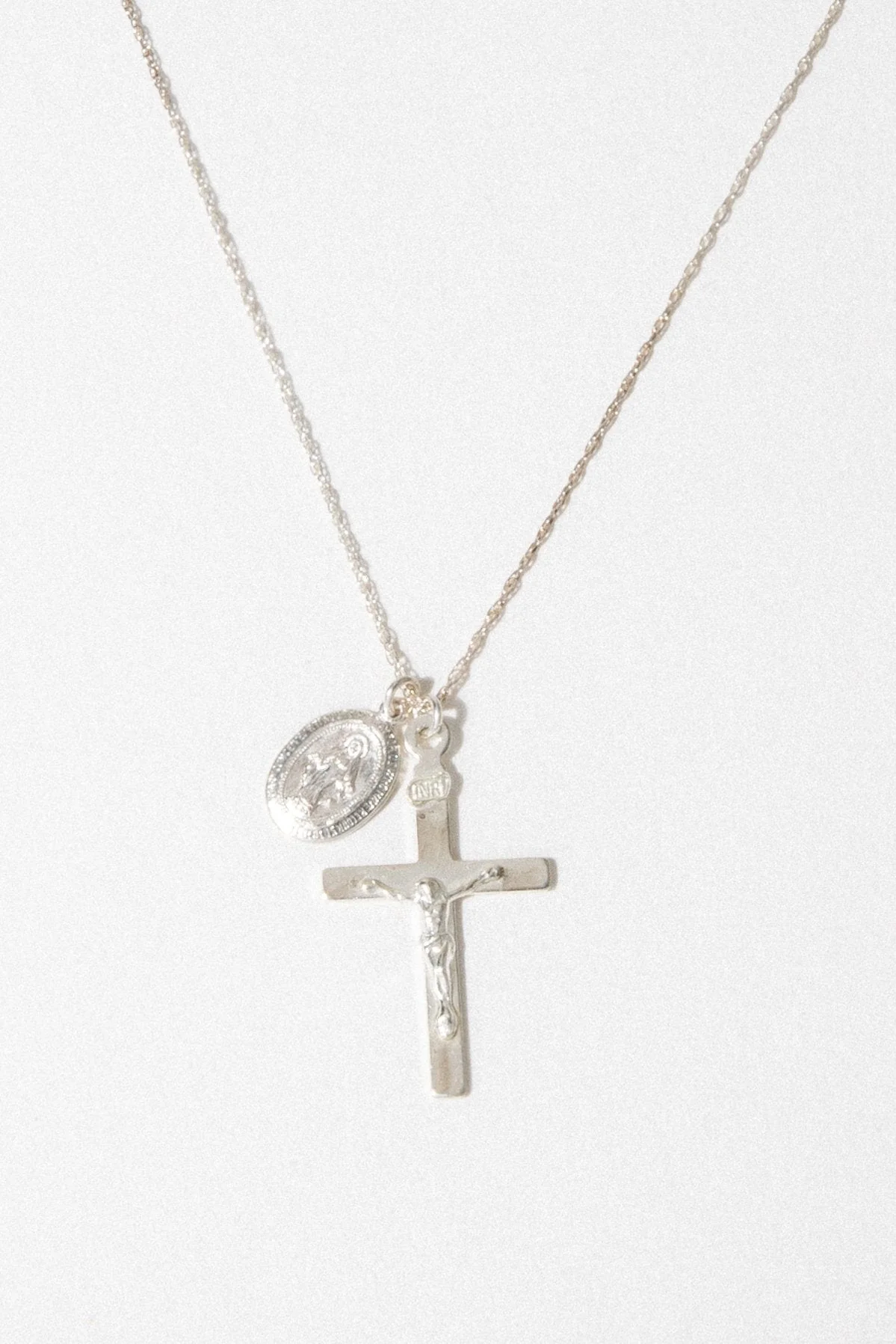 Elegant Cross Pendant Necklace