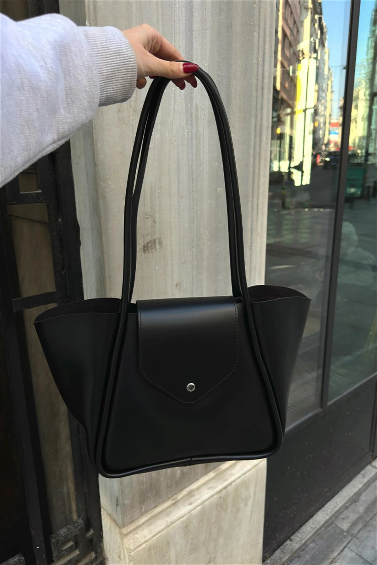 Elegant Black Faux Leather Bag